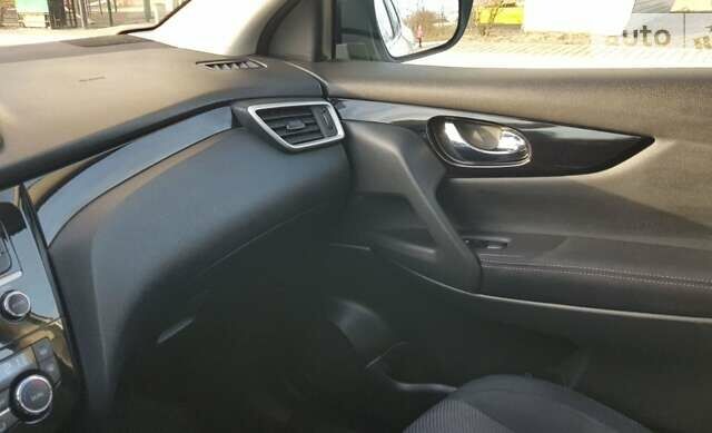 Ниссан Кашкай, объемом двигателя 1.6 л и пробегом 134 тыс. км за 17300 $, фото 18 на Automoto.ua