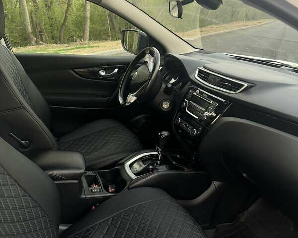 Ниссан Кашкай, объемом двигателя 1.2 л и пробегом 115 тыс. км за 13200 $, фото 15 на Automoto.ua