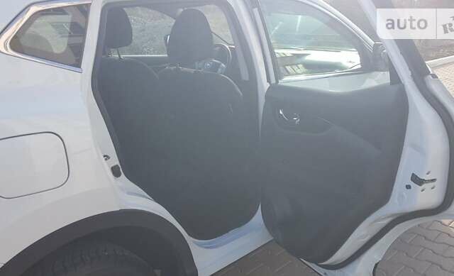 Ниссан Кашкай, объемом двигателя 1.6 л и пробегом 134 тыс. км за 17300 $, фото 14 на Automoto.ua