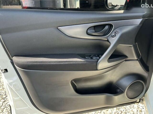 Ніссан Кашкай, об'ємом двигуна 1.2 л та пробігом 132 тис. км за 13600 $, фото 9 на Automoto.ua