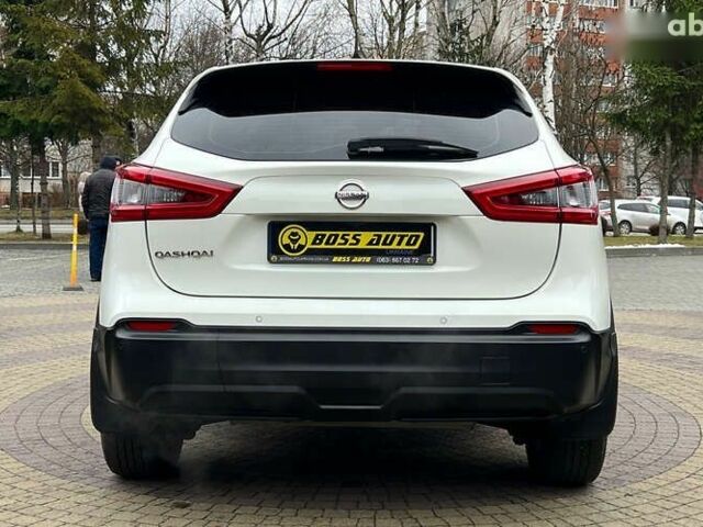 Ниссан Кашкай, объемом двигателя 1.2 л и пробегом 99 тыс. км за 16990 $, фото 5 на Automoto.ua