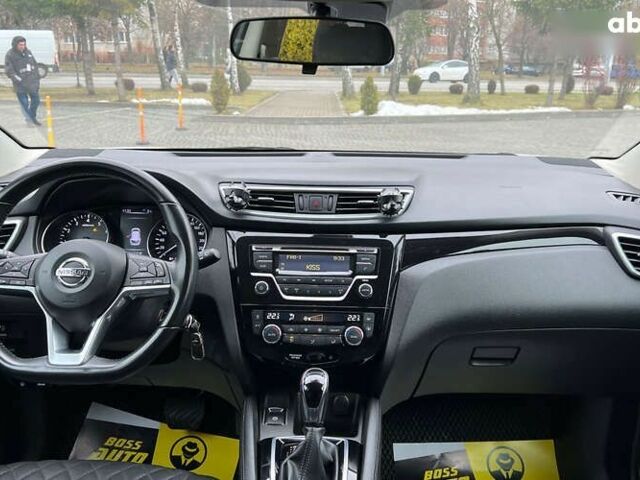 Ниссан Кашкай, объемом двигателя 1.2 л и пробегом 99 тыс. км за 16990 $, фото 12 на Automoto.ua