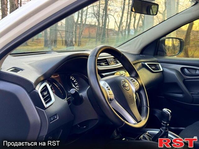 Ниссан Кашкай, объемом двигателя 1.2 л и пробегом 113 тыс. км за 10950 $, фото 6 на Automoto.ua