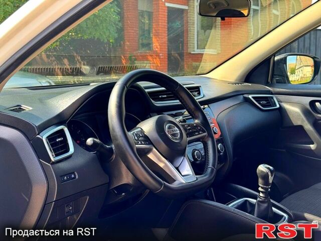 Ниссан Кашкай, объемом двигателя 1.2 л и пробегом 200 тыс. км за 11750 $, фото 5 на Automoto.ua