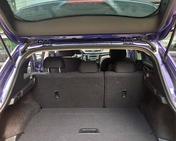 Ниссан Кашкай, объемом двигателя 1.2 л и пробегом 27 тыс. км за 21950 $, фото 5 на Automoto.ua