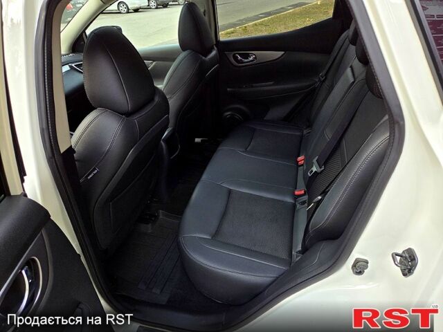 Ниссан Кашкай, объемом двигателя 2 л и пробегом 68 тыс. км за 21000 $, фото 4 на Automoto.ua