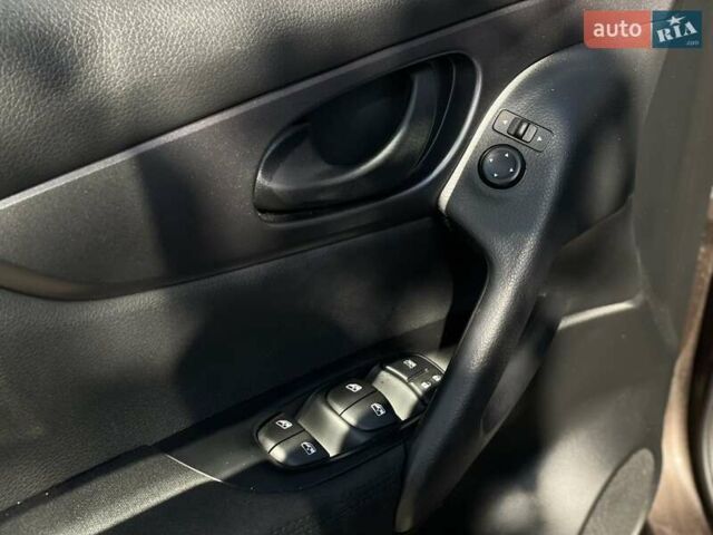 Ніссан Кашкай, об'ємом двигуна 1.2 л та пробігом 53 тис. км за 16800 $, фото 12 на Automoto.ua