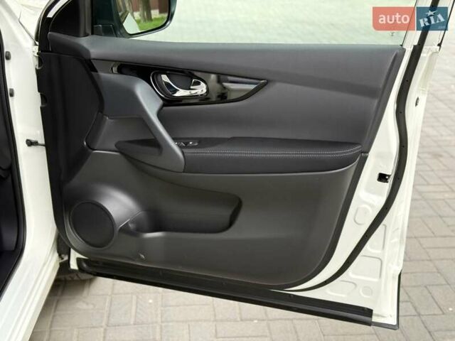 Ниссан Кашкай, объемом двигателя 1.6 л и пробегом 74 тыс. км за 20600 $, фото 42 на Automoto.ua