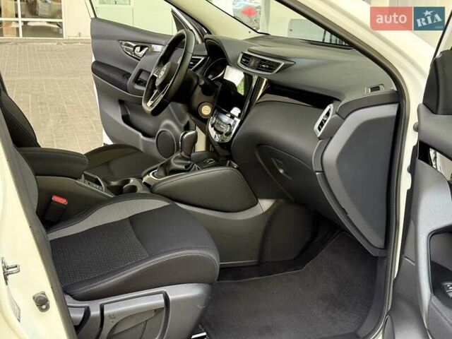 Ниссан Кашкай, объемом двигателя 1.6 л и пробегом 74 тыс. км за 20600 $, фото 45 на Automoto.ua