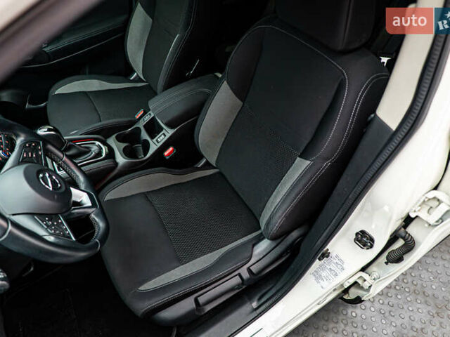 Ниссан Кашкай, объемом двигателя 1.6 л и пробегом 49 тыс. км за 22276 $, фото 9 на Automoto.ua