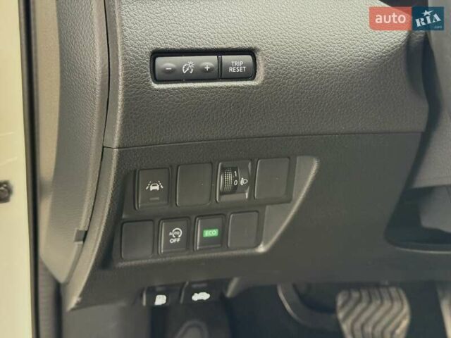 Ниссан Кашкай, объемом двигателя 1.6 л и пробегом 74 тыс. км за 20600 $, фото 38 на Automoto.ua