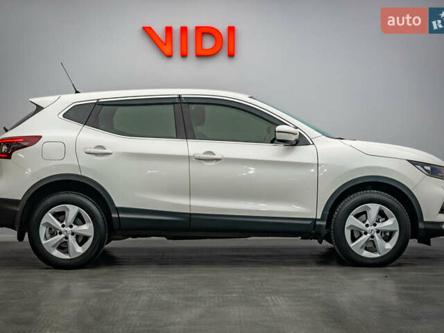 Ниссан Кашкай, объемом двигателя 1.6 л и пробегом 49 тыс. км за 22276 $, фото 4 на Automoto.ua