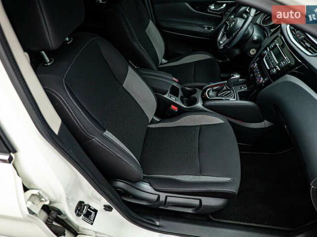 Ниссан Кашкай, объемом двигателя 1.6 л и пробегом 49 тыс. км за 22276 $, фото 18 на Automoto.ua