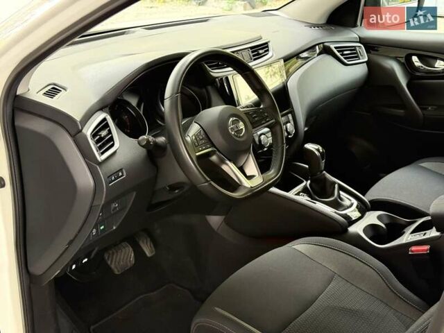 Ниссан Кашкай, объемом двигателя 1.6 л и пробегом 74 тыс. км за 20600 $, фото 40 на Automoto.ua