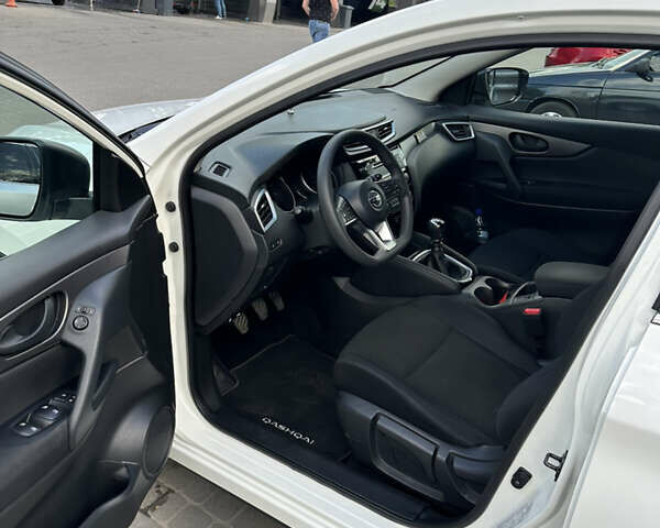 Ніссан Кашкай, об'ємом двигуна 1.2 л та пробігом 40 тис. км за 18500 $, фото 9 на Automoto.ua