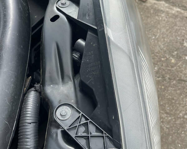 Желтый Ниссан Кашкай, объемом двигателя 2 л и пробегом 232 тыс. км за 10000 $, фото 10 на Automoto.ua