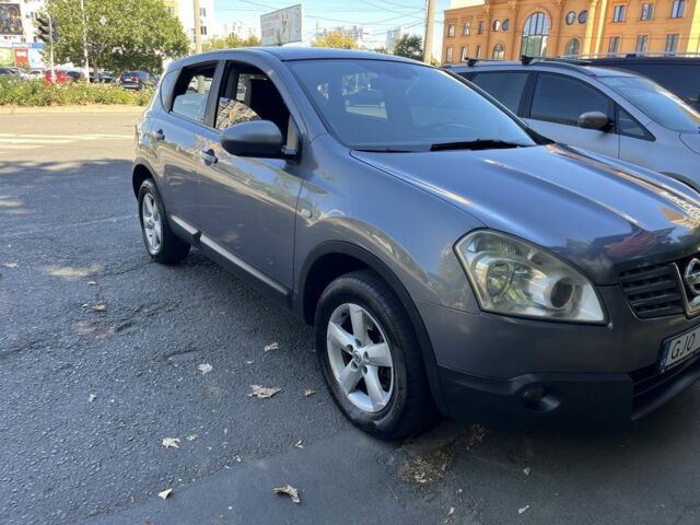 Серый Ниссан Кашкай, объемом двигателя 1.5 л и пробегом 305 тыс. км за 4024 $, фото 3 на Automoto.ua