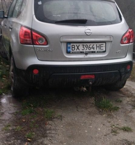 Серый Ниссан Кашкай, объемом двигателя 1.5 л и пробегом 280 тыс. км за 6000 $, фото 2 на Automoto.ua