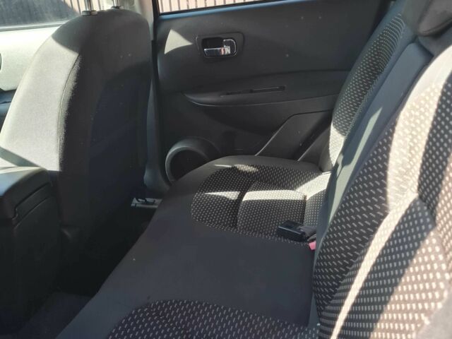 Серый Ниссан Кашкай, объемом двигателя 1.5 л и пробегом 264 тыс. км за 8000 $, фото 3 на Automoto.ua