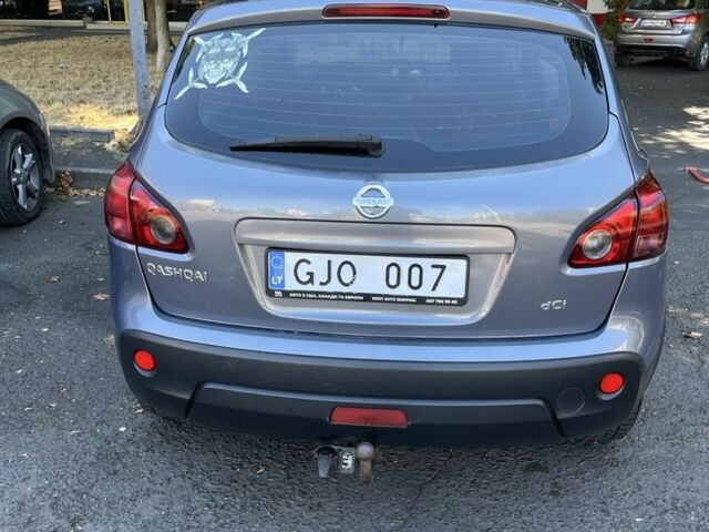 Серый Ниссан Кашкай, объемом двигателя 1.5 л и пробегом 305 тыс. км за 4024 $, фото 2 на Automoto.ua