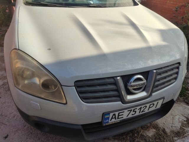 Серый Ниссан Кашкай, объемом двигателя 1.6 л и пробегом 134 тыс. км за 7500 $, фото 7 на Automoto.ua