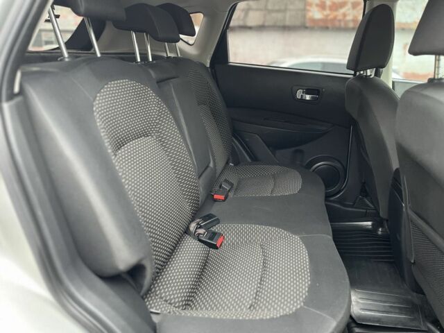 Серый Ниссан Кашкай, объемом двигателя 1.5 л и пробегом 314 тыс. км за 8500 $, фото 16 на Automoto.ua