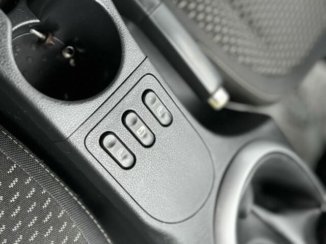 Серый Ниссан Кашкай, объемом двигателя 1.5 л и пробегом 314 тыс. км за 8500 $, фото 13 на Automoto.ua