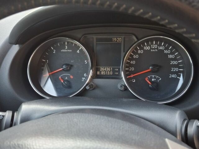 Серый Ниссан Кашкай, объемом двигателя 1.5 л и пробегом 270 тыс. км за 9600 $, фото 7 на Automoto.ua