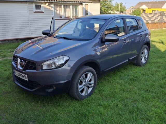 Серый Ниссан Кашкай, объемом двигателя 1.5 л и пробегом 270 тыс. км за 9600 $, фото 1 на Automoto.ua