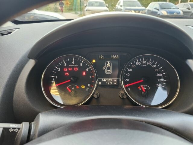 Серый Ниссан Кашкай, объемом двигателя 1.6 л и пробегом 143 тыс. км за 10500 $, фото 21 на Automoto.ua