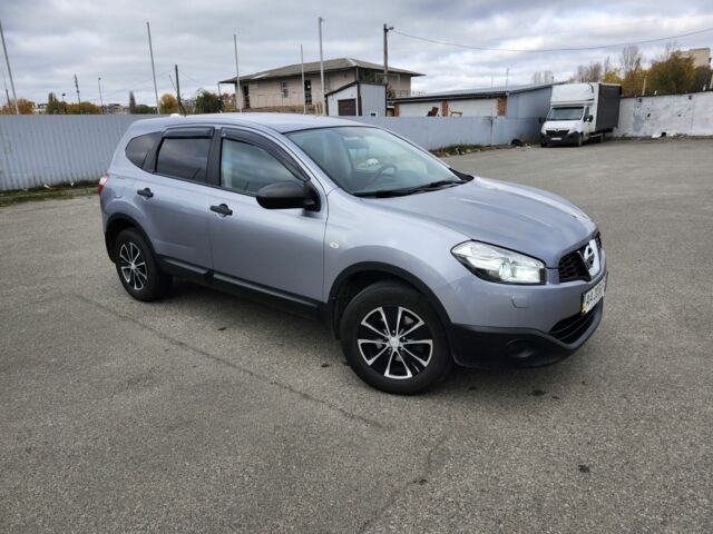 Серый Ниссан Кашкай, объемом двигателя 1.6 л и пробегом 143 тыс. км за 10500 $, фото 9 на Automoto.ua