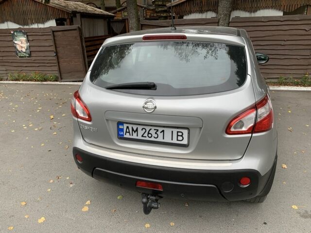 Серый Ниссан Кашкай, объемом двигателя 1.6 л и пробегом 240 тыс. км за 8800 $, фото 3 на Automoto.ua