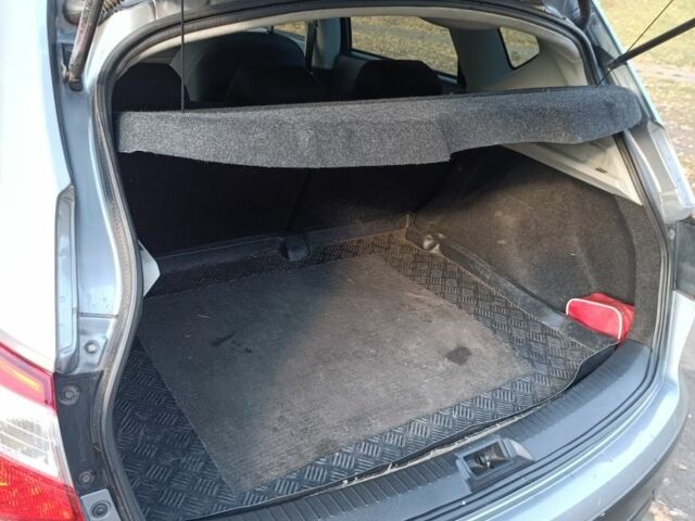 Сірий Ніссан Кашкай, об'ємом двигуна 1.5 л та пробігом 205 тис. км за 11100 $, фото 6 на Automoto.ua