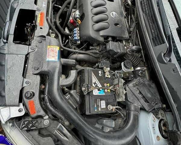 Серый Ниссан Кашкай, объемом двигателя 2 л и пробегом 238 тыс. км за 8800 $, фото 2 на Automoto.ua