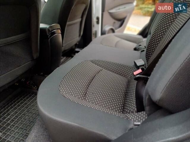 Ніссан Кашкай 2007 у Дрогобичі на Automoto.ua Сірий Ніссан Кашкай, об'ємом двигуна 2 л та пробігом 277 тис. км за 8450 $, фото 30 на Automoto.ua