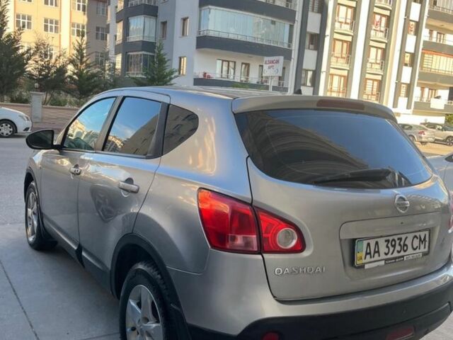 Серый Ниссан Кашкай, объемом двигателя 2 л и пробегом 295 тыс. км за 6900 $, фото 2 на Automoto.ua