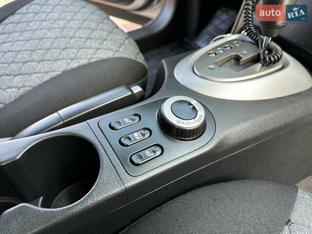 Серый Ниссан Кашкай, объемом двигателя 2 л и пробегом 146 тыс. км за 8900 $, фото 51 на Automoto.ua