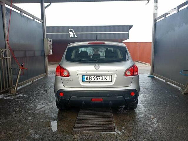 Серый Ниссан Кашкай, объемом двигателя 1.6 л и пробегом 250 тыс. км за 7700 $, фото 4 на Automoto.ua