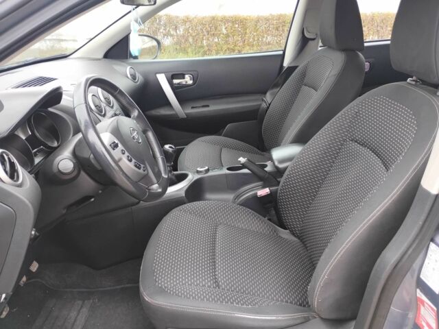 Серый Ниссан Кашкай, объемом двигателя 2 л и пробегом 239 тыс. км за 3900 $, фото 12 на Automoto.ua