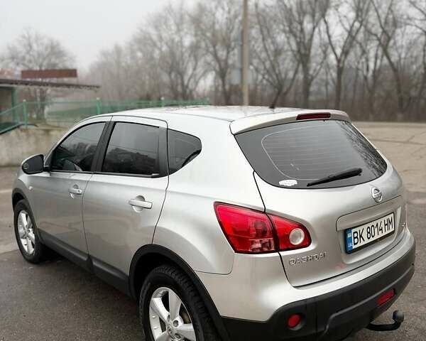 Сірий Ніссан Кашкай, об'ємом двигуна 1.46 л та пробігом 244 тис. км за 8100 $, фото 4 на Automoto.ua