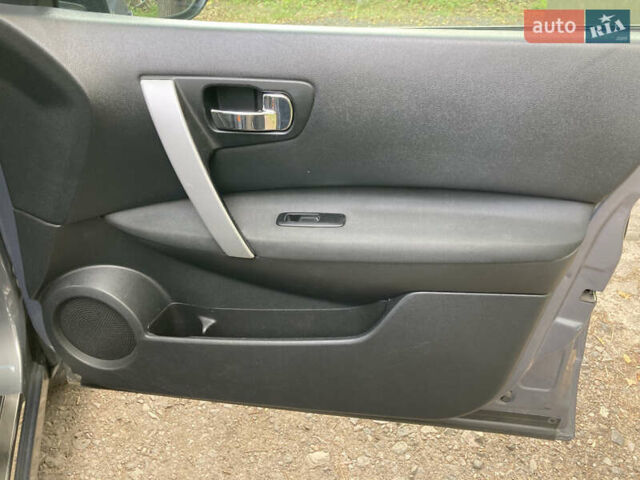 Серый Ниссан Кашкай, объемом двигателя 2 л и пробегом 222 тыс. км за 7850 $, фото 27 на Automoto.ua