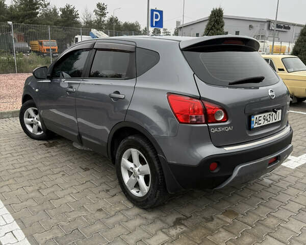 Сірий Ніссан Кашкай, об'ємом двигуна 2 л та пробігом 260 тис. км за 8100 $, фото 6 на Automoto.ua