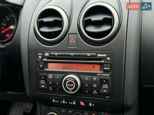 Серый Ниссан Кашкай, объемом двигателя 1.6 л и пробегом 223 тыс. км за 8800 $, фото 57 на Automoto.ua