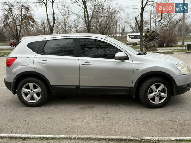 Серый Ниссан Кашкай, объемом двигателя 2 л и пробегом 130 тыс. км за 8200 $, фото 5 на Automoto.ua