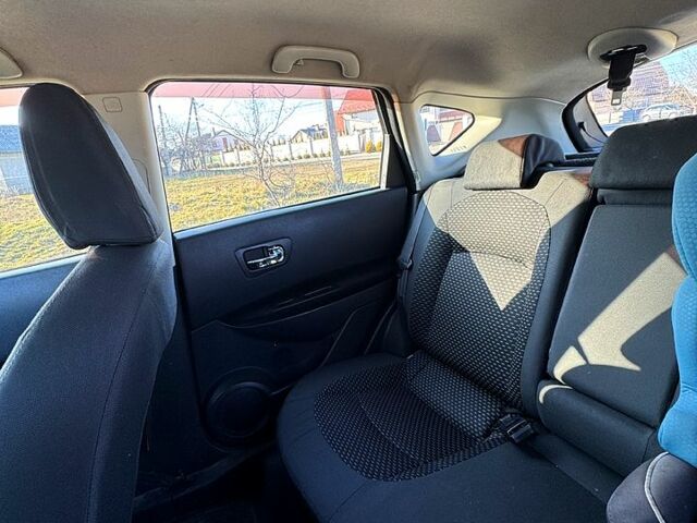 Серый Ниссан Кашкай, объемом двигателя 2 л и пробегом 290 тыс. км за 7500 $, фото 8 на Automoto.ua