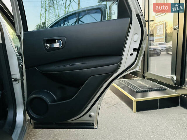 Сірий Ніссан Кашкай, об'ємом двигуна 2 л та пробігом 170 тис. км за 9200 $, фото 21 на Automoto.ua