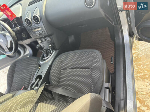 Серый Ниссан Кашкай, объемом двигателя 1.46 л и пробегом 220 тыс. км за 7900 $, фото 6 на Automoto.ua