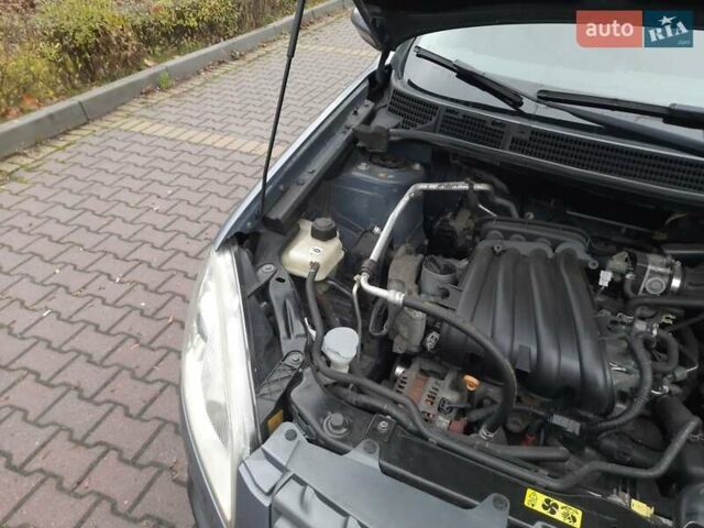 Серый Ниссан Кашкай, объемом двигателя 1.6 л и пробегом 241 тыс. км за 7850 $, фото 32 на Automoto.ua