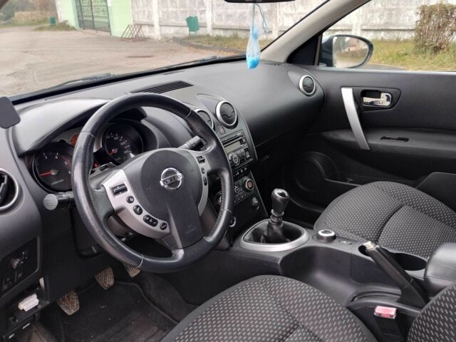 Серый Ниссан Кашкай, объемом двигателя 2 л и пробегом 239 тыс. км за 3900 $, фото 11 на Automoto.ua