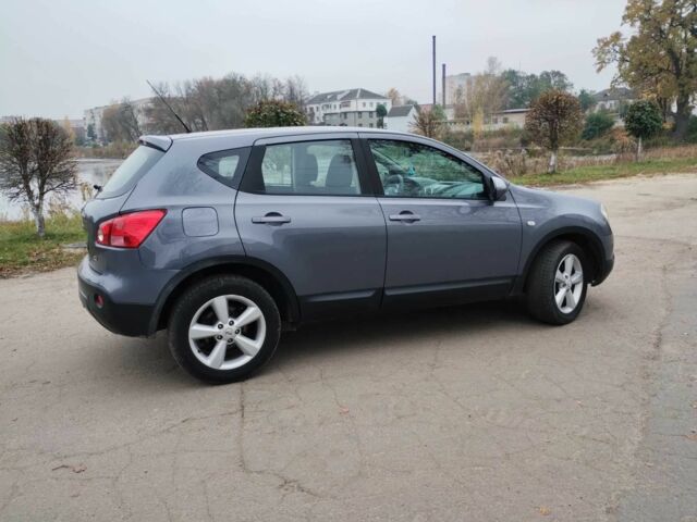 Серый Ниссан Кашкай, объемом двигателя 2 л и пробегом 239 тыс. км за 3900 $, фото 2 на Automoto.ua